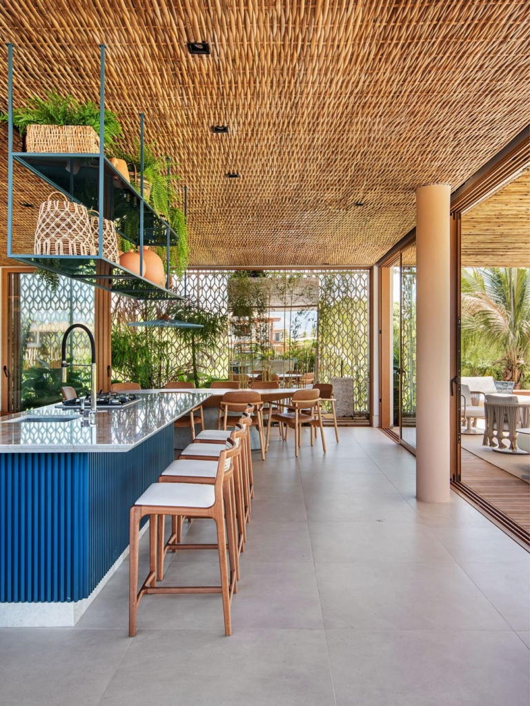 Rendada House A Coastal Haven by Milcent Arquitetura 5