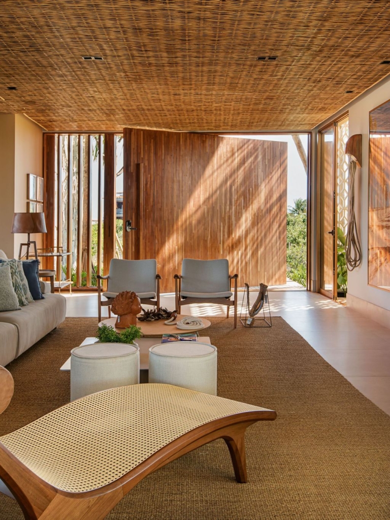 Rendada House A Coastal Haven by Milcent Arquitetura 8