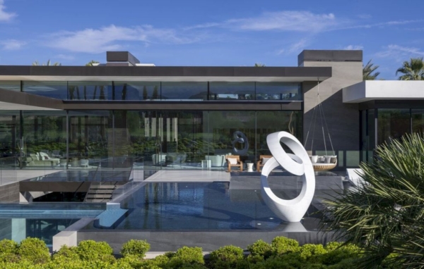 Serenity House in California by Whipple Russell Architects | Luxury Houses