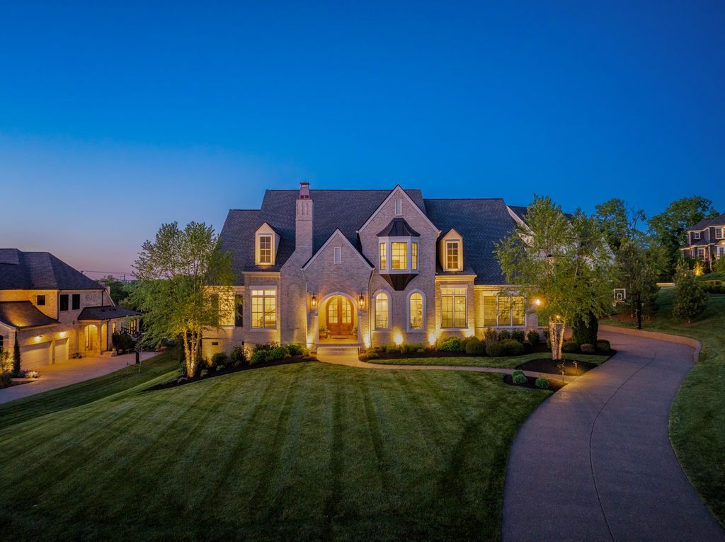 Sophisticated Tennessee Residence Perfect for Effortless Entertaining Priced at 2.275 Million 1
