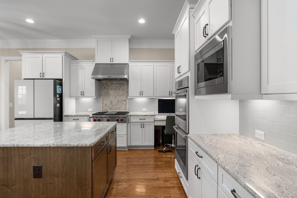 Sophisticated Tennessee Residence Perfect for Effortless Entertaining Priced at 2.275 Million 19