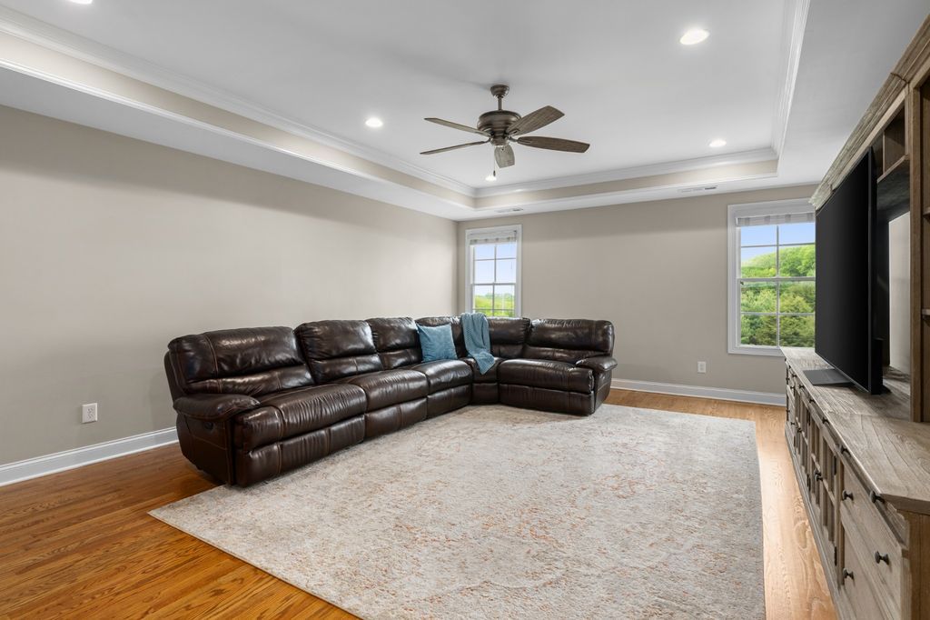 Sophisticated Tennessee Residence Perfect for Effortless Entertaining Priced at 2.275 Million 34