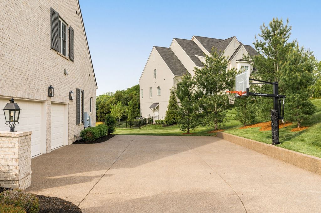 Sophisticated Tennessee Residence Perfect for Effortless Entertaining Priced at 2.275 Million 47