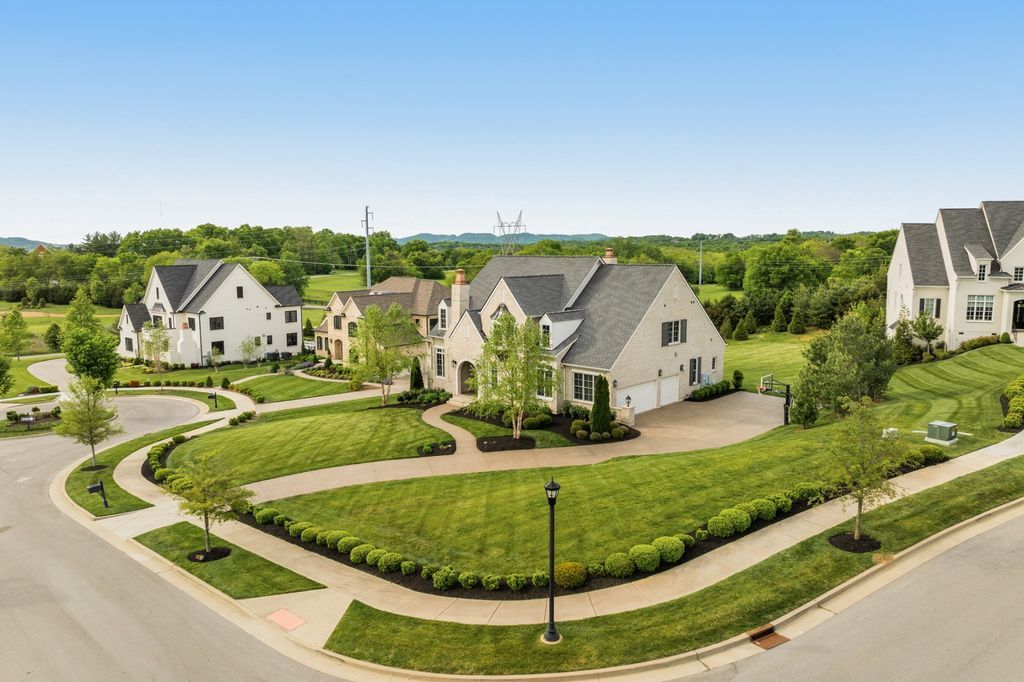 Sophisticated Tennessee Residence Perfect for Effortless Entertaining Priced at 2.275 Million 50