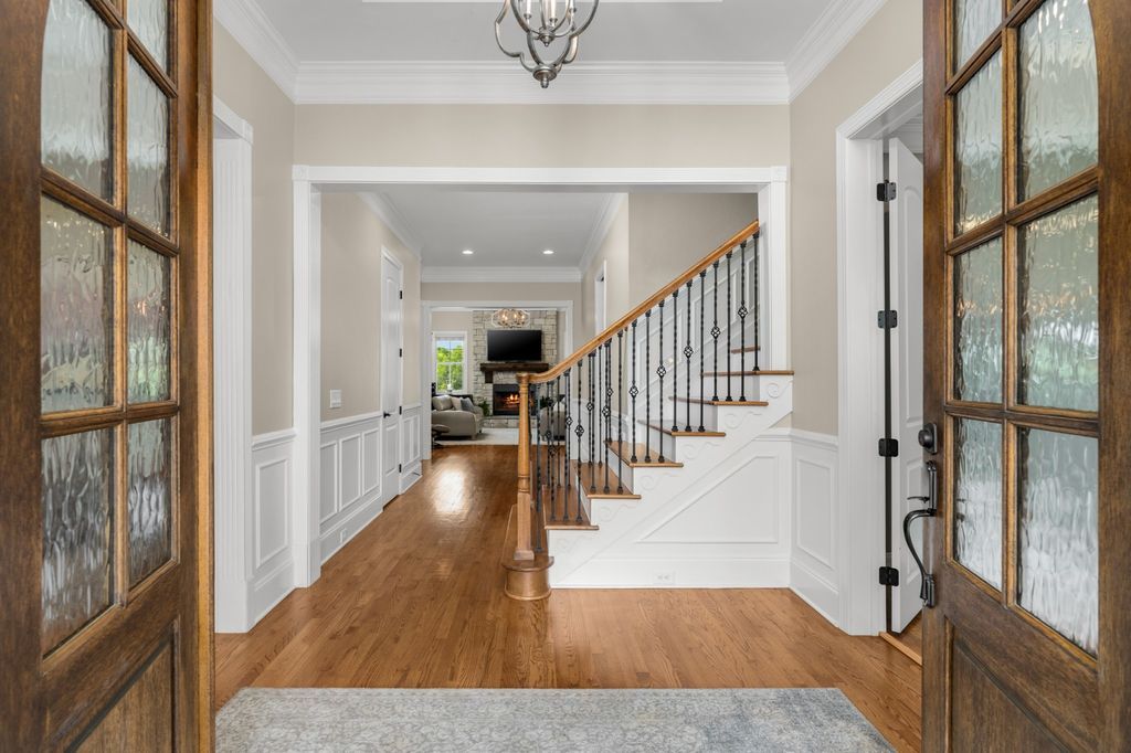Sophisticated Tennessee Residence Perfect for Effortless Entertaining Priced at 2.275 Million 6