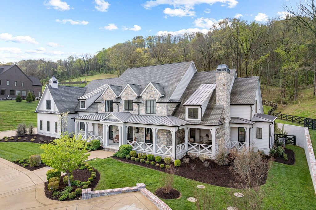 Stunning Tennessee Home in Tranquil Valley Hits Market for 7.25 Million 4
