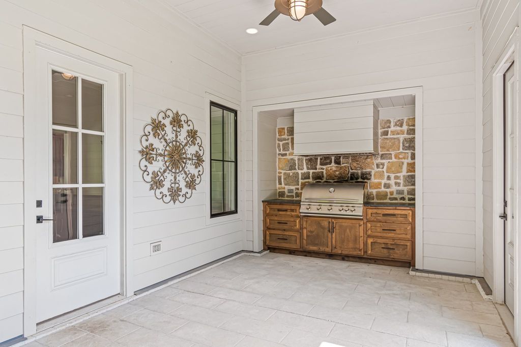Stunning Tennessee Home in Tranquil Valley Hits Market for 7.25 Million 56
