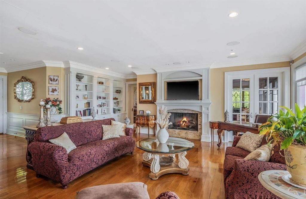 Swan View Colonial Charm in Coastal New York Asking 4.25 Million 10