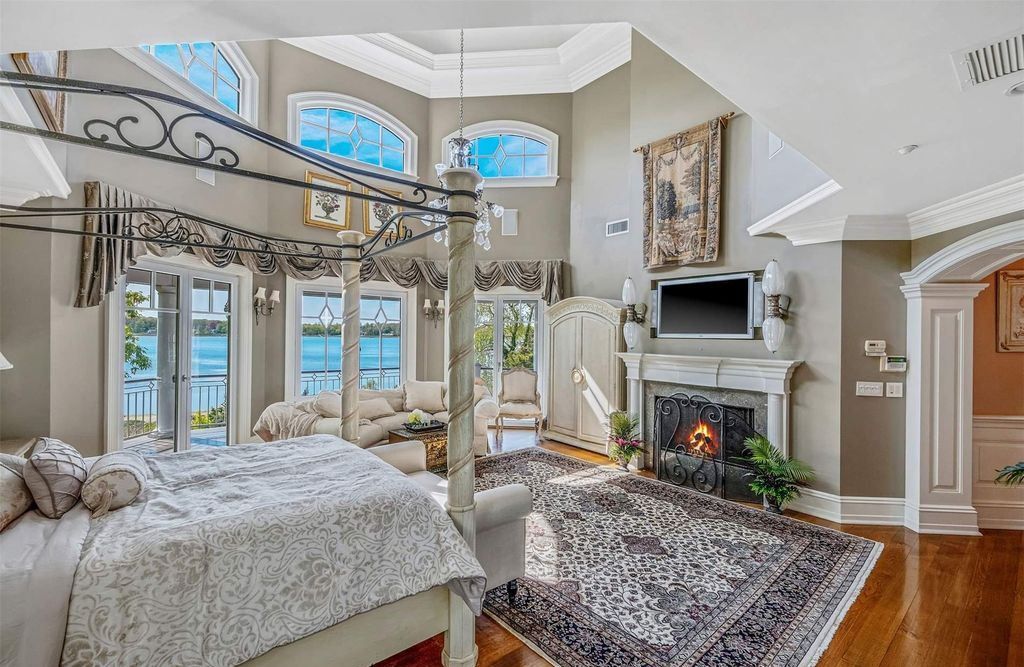 Swan View Colonial Charm in Coastal New York Asking 4.25 Million 15