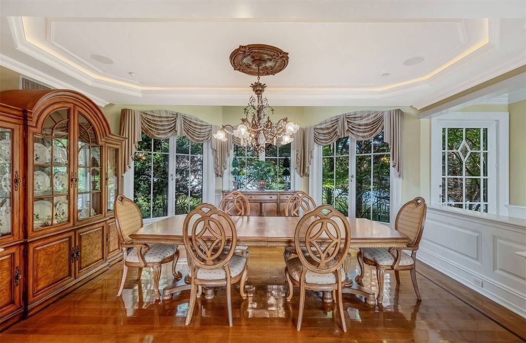 Swan View Colonial Charm in Coastal New York Asking 4.25 Million 20