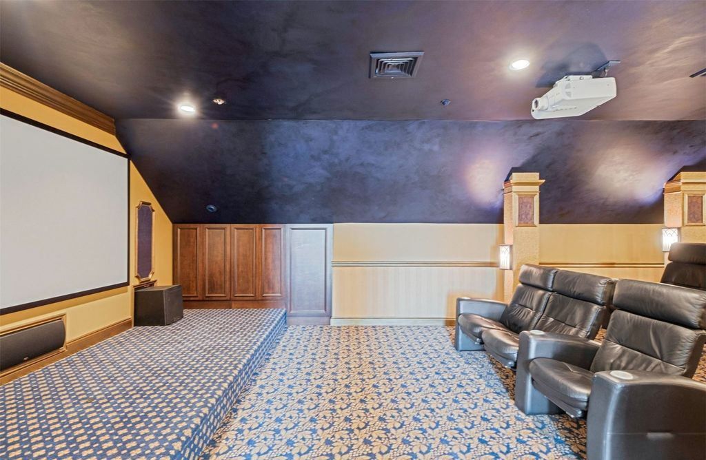 Swan View Colonial Charm in Coastal New York Asking 4.25 Million 23