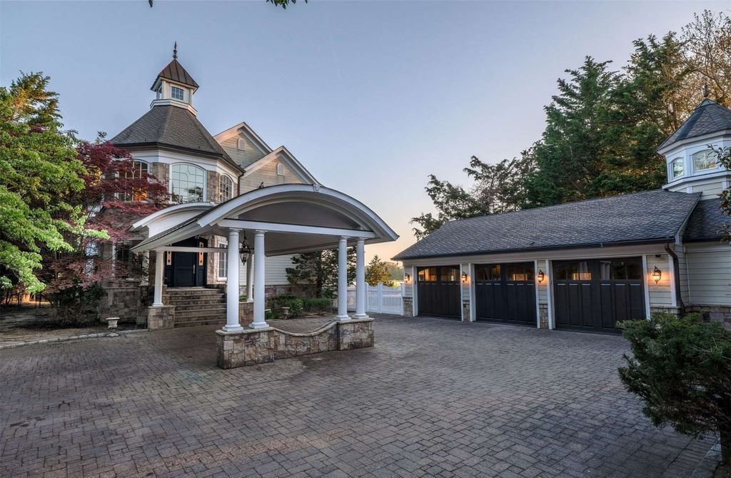 Swan View Colonial Charm in Coastal New York Asking 4.25 Million 3