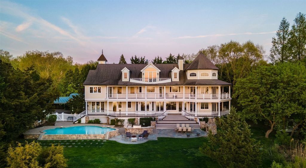 Swan View Colonial Charm in Coastal New York Asking 4.25 Million 30