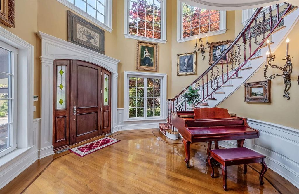 Swan View Colonial Charm in Coastal New York Asking 4.25 Million 7