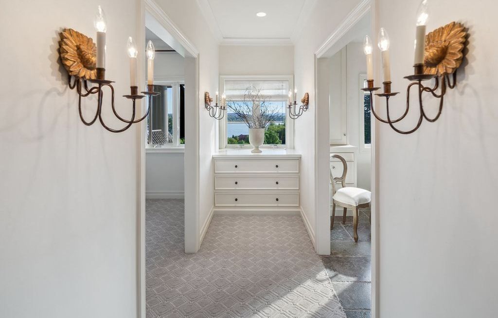 Timeless Elegance Meets Modern Luxury Meticulously Transformed Washington Home Asking 4395000 21 2