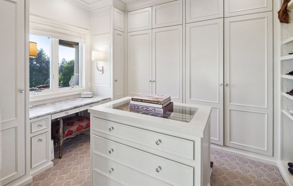 Timeless Elegance Meets Modern Luxury Meticulously Transformed Washington Home Asking 4395000 26 2