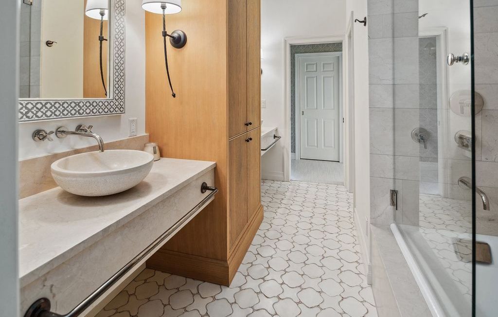Timeless Elegance Meets Modern Luxury Meticulously Transformed Washington Home Asking 4395000 29 2