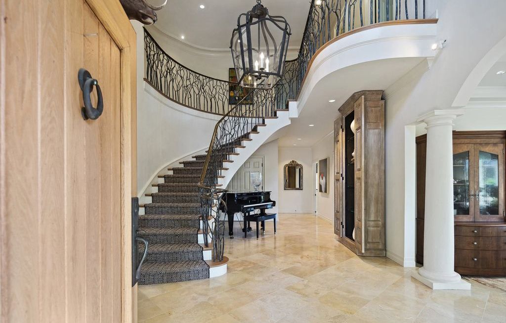 Timeless Elegance Meets Modern Luxury Meticulously Transformed Washington Home Asking 4395000 4 2
