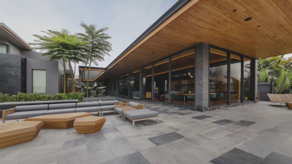 111 House, A Multipurpose Pavilion by  S+S Architects