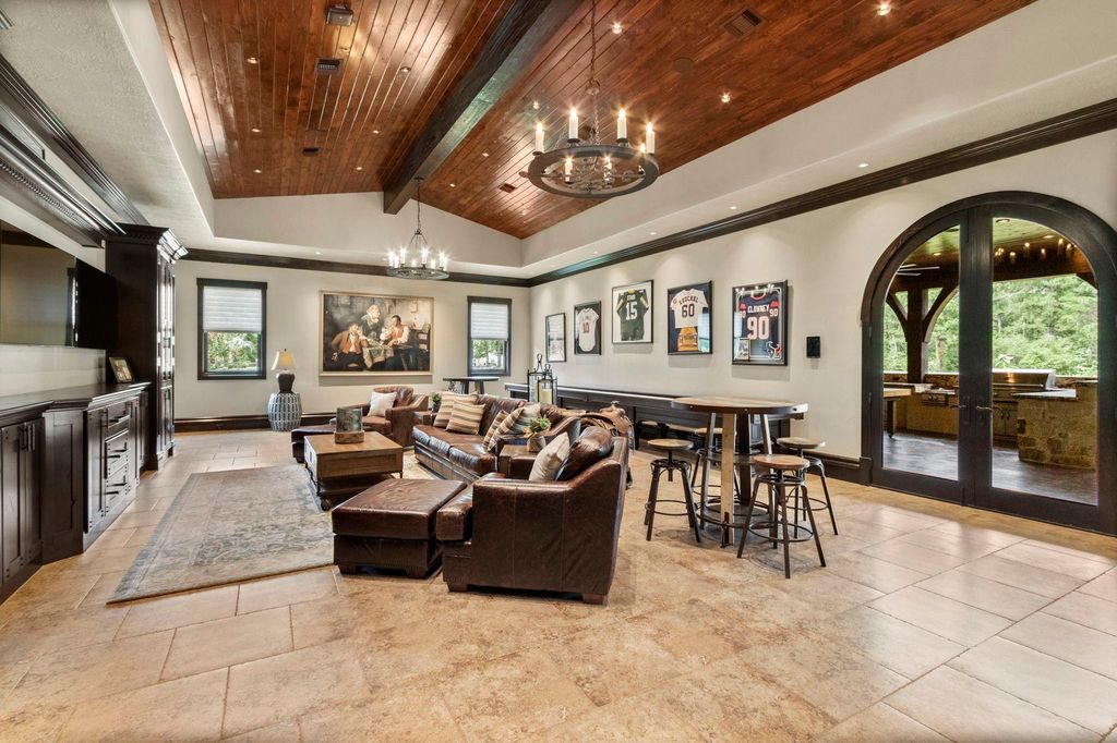 Circle O Farm 42 Acres with Modern Luxury Ranch in Texas Listed at 12.5 Million 12