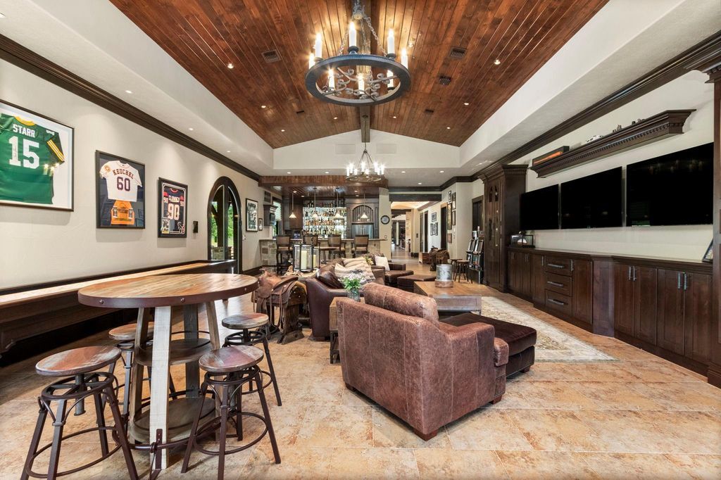 Circle O Farm 42 Acres with Modern Luxury Ranch in Texas Listed at 12.5 Million 13