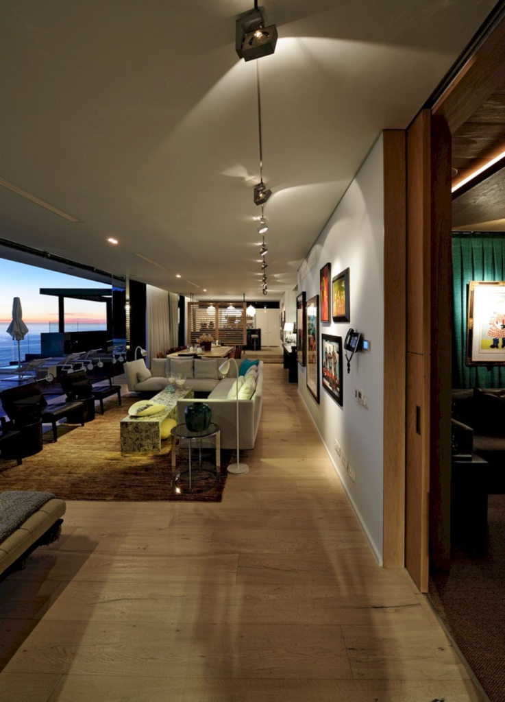 Clifton Nettleton Road Modern home by Peerutin Architects 10