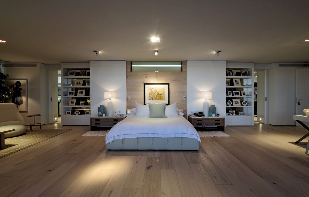 Clifton Nettleton Road, Modern home by Peerutin Architects