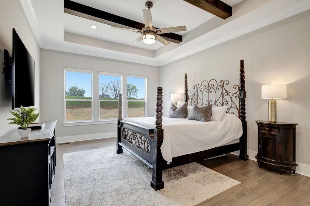 Countryside Retreat in Tennessee 5 Acres of Natural Beauty and Elegant Living for 2595000 32