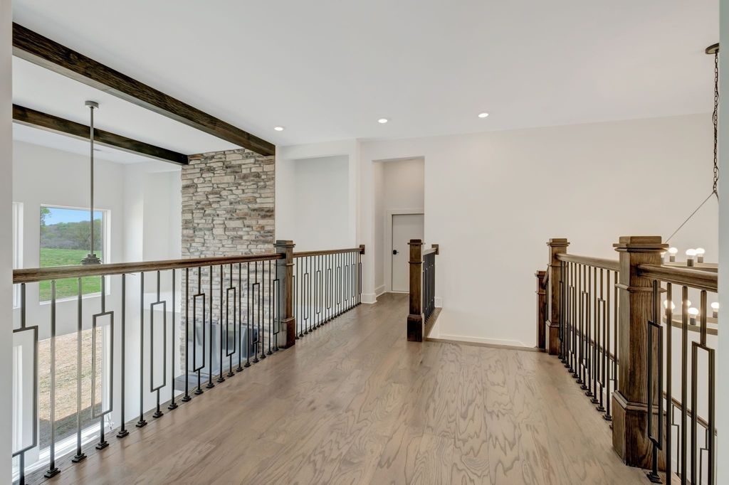 Countryside Retreat in Tennessee 5 Acres of Natural Beauty and Elegant Living for 2595000 38