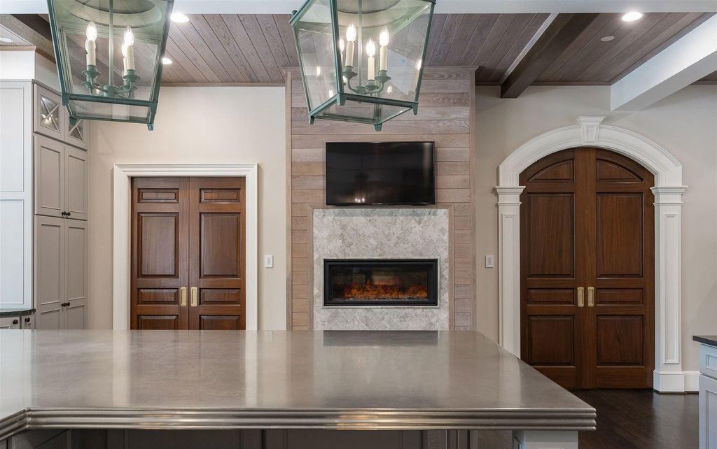 Edgehill Estate Classic All Brick Colonial on 11 Acres for 15 Million 15