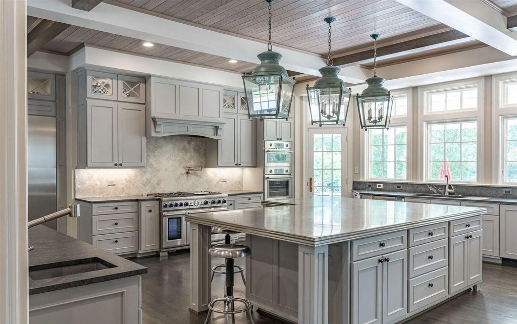 Edgehill Estate Classic All Brick Colonial on 11 Acres for 15 Million 19
