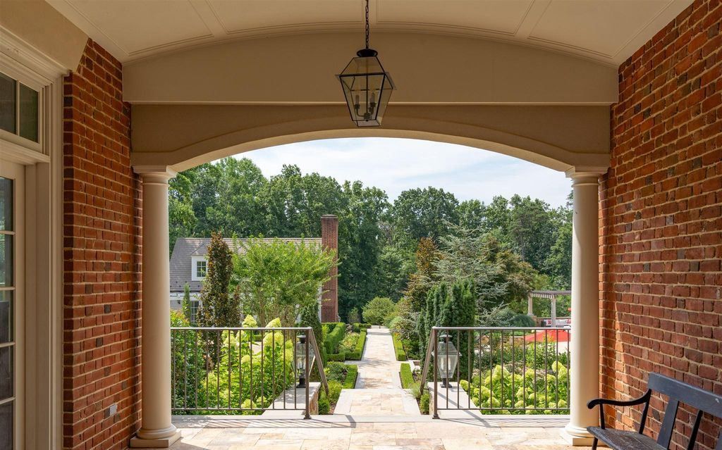 Edgehill Estate Classic All Brick Colonial on 11 Acres for 15 Million 38