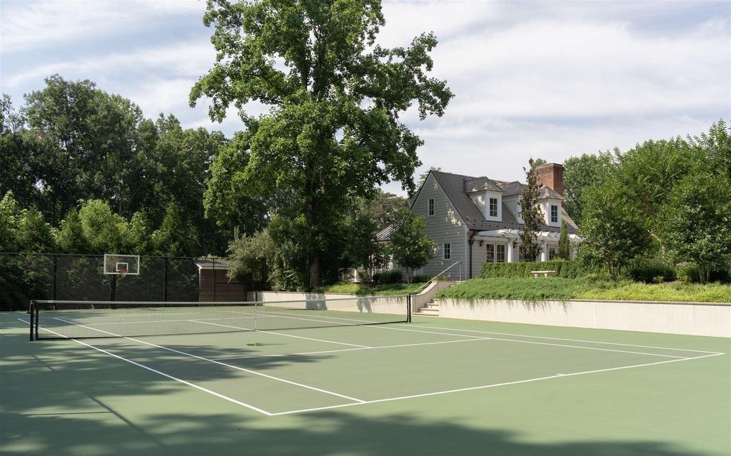 Edgehill Estate Classic All Brick Colonial on 11 Acres for 15 Million 43