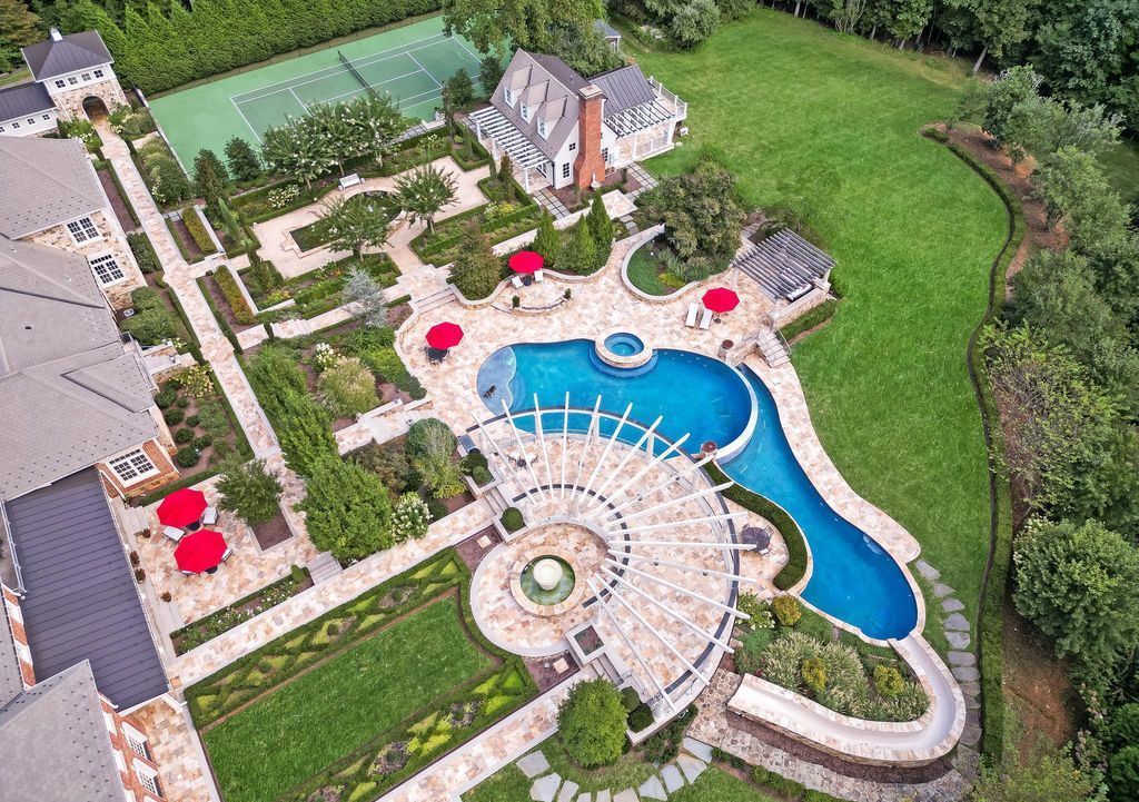 Edgehill Estate Classic All Brick Colonial on 11 Acres for 15 Million 54