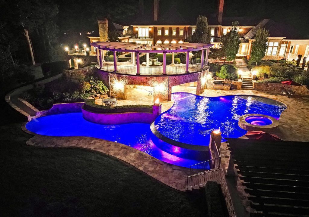 Edgehill Estate Classic All Brick Colonial on 11 Acres for 15 Million 56