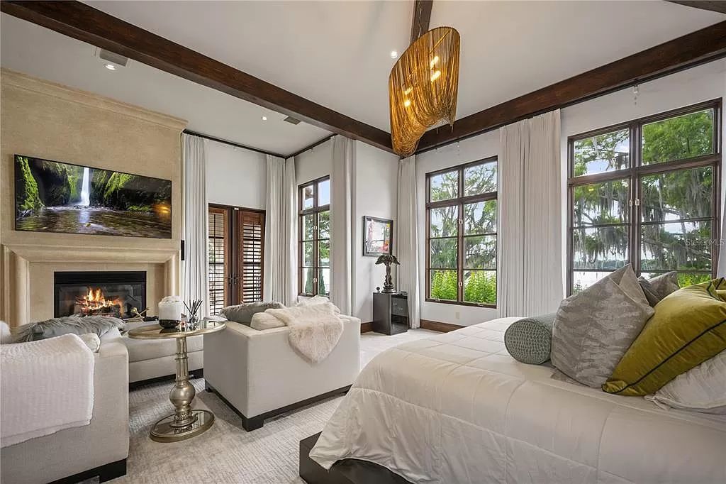 Introducing a rare opportunity to own a unique lakeside property on Lake Maitland, part of the prestigious Chain of Lakes.