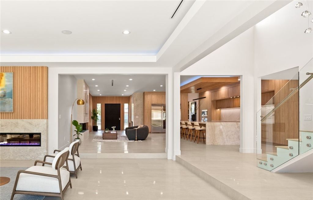 Experience Ultimate Luxury Living in Las Vegass Historic District A 5.49 Million Masterpiece 12