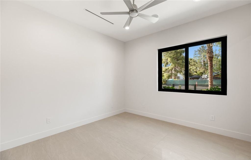 Experience Ultimate Luxury Living in Las Vegass Historic District A 5.49 Million Masterpiece 20