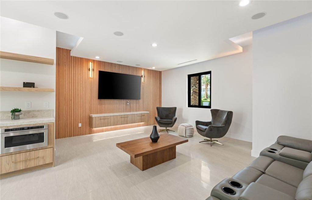 Experience Ultimate Luxury Living in Las Vegass Historic District A 5.49 Million Masterpiece 22