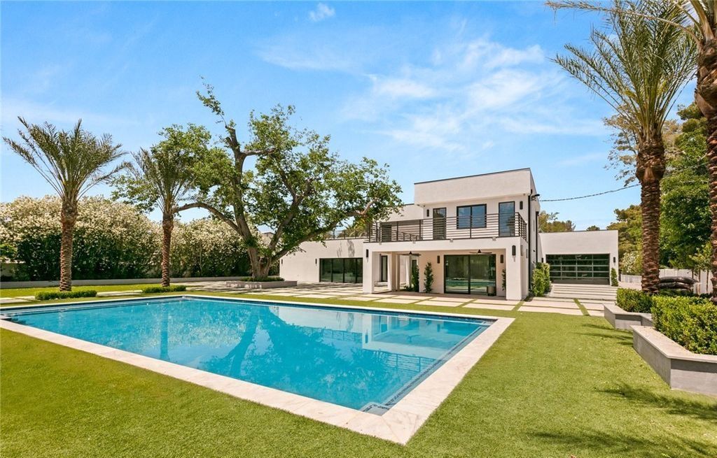 Experience Ultimate Luxury Living in Las Vegass Historic District A 5.49 Million Masterpiece 46