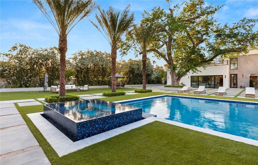 Experience Ultimate Luxury Living in Las Vegass Historic District A 5.49 Million Masterpiece 53