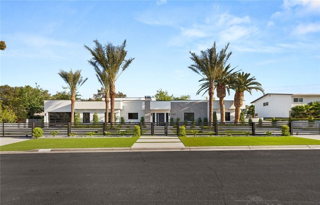 Experience Ultimate Luxury Living in Las Vegass Historic District A 5.49 Million Masterpiece 64