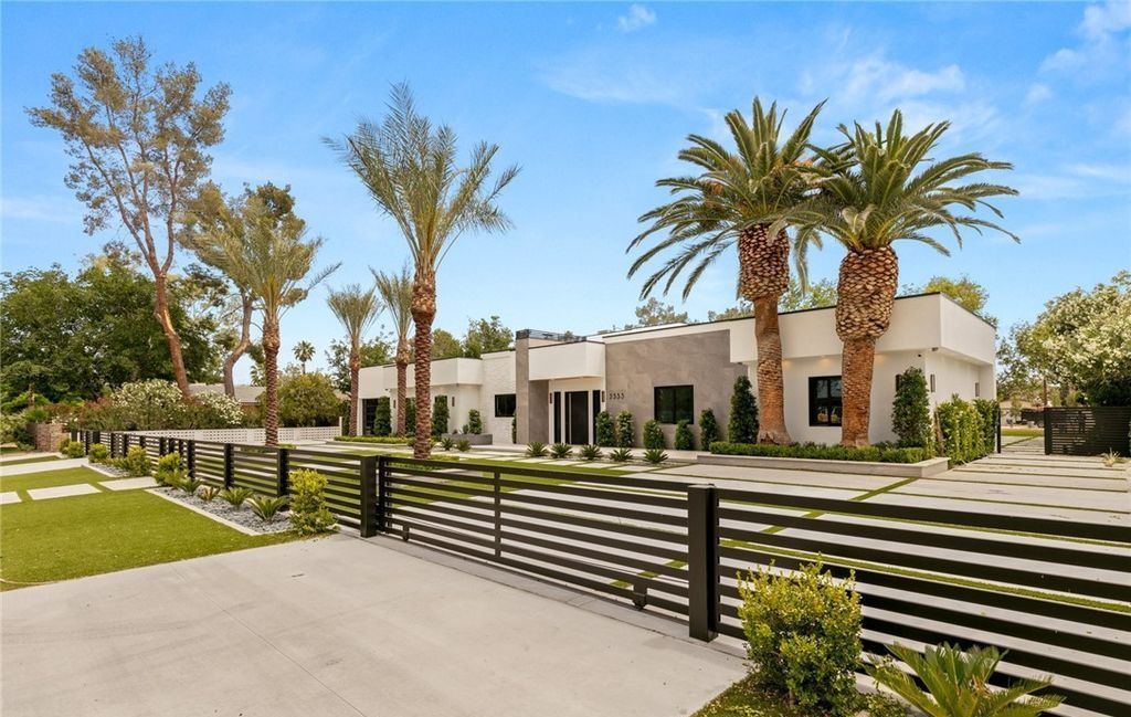Experience Ultimate Luxury Living in Las Vegass Historic District A 5.49 Million Masterpiece 67