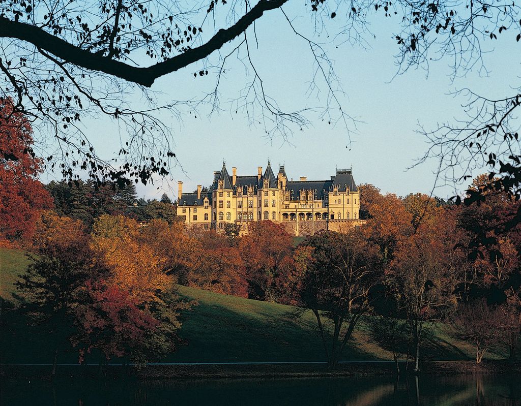 Explorer The Largest Home in America Biltmore House 27