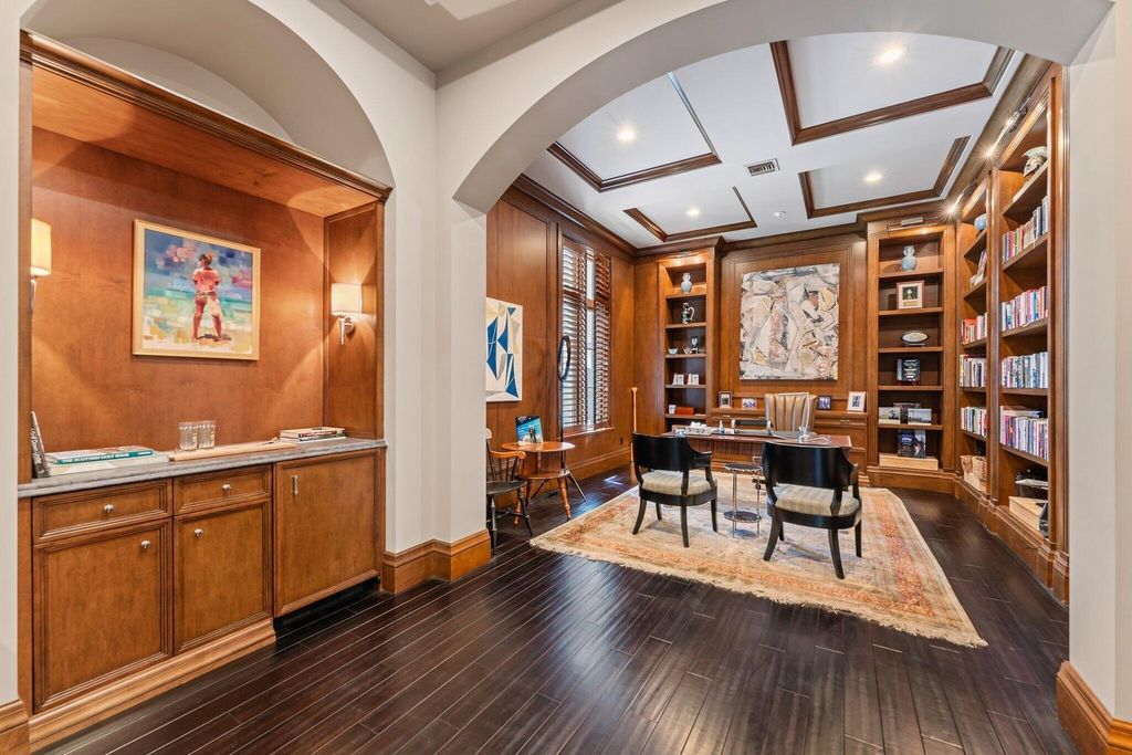 Welcome to 107 W Bears Club Dr, an exquisite custom-built estate in the exclusive Bears Club community in Jupiter, Florida.