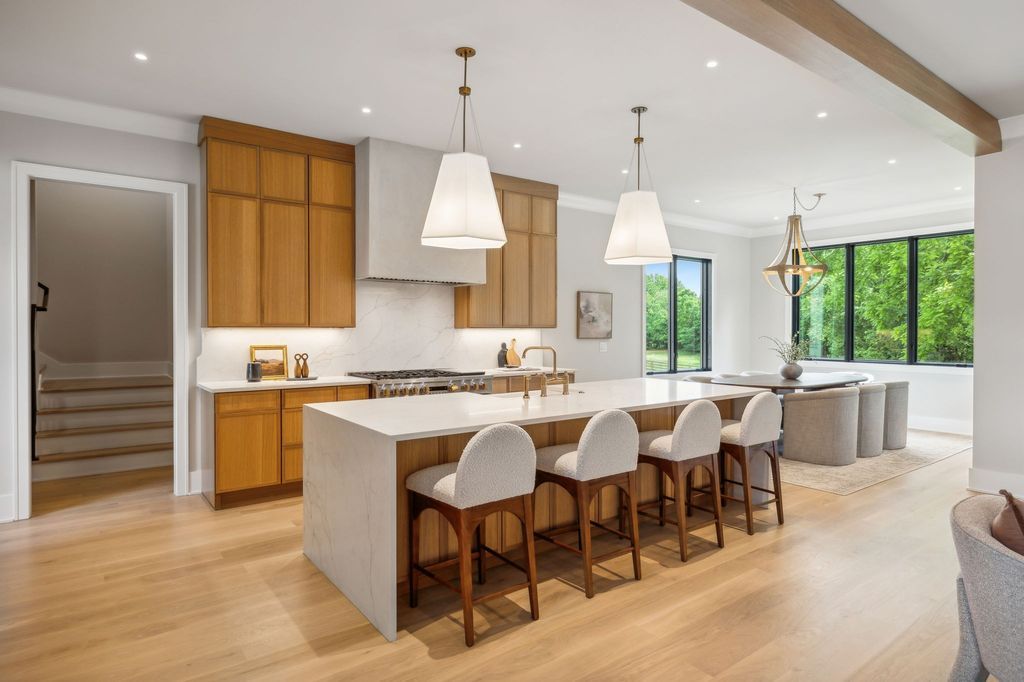 Exquisite Tennessee Luxury Home with Masterful Craftsmanship Listed for 2.4 Million 14