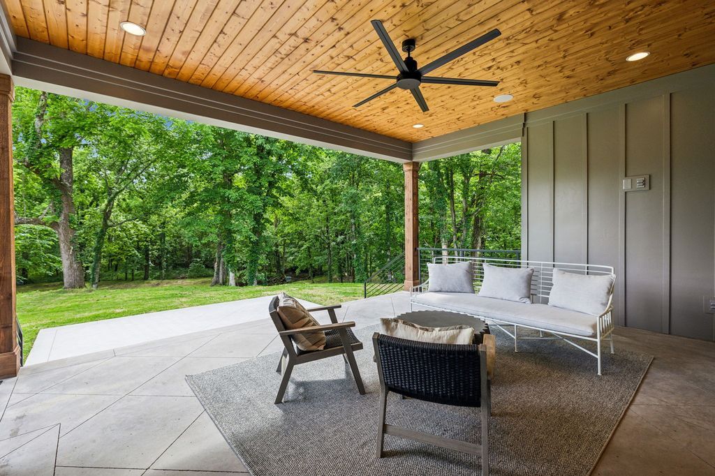 Exquisite Tennessee Luxury Home with Masterful Craftsmanship Listed for 2.4 Million 41