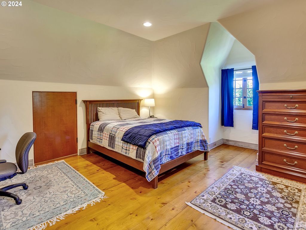 French Norman Inspired Estate in Oregon Designed by Portland Architect Jeffrey Miller Asking 4.5 Million 32