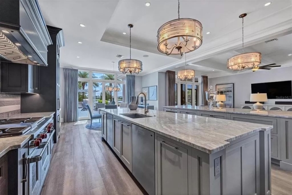 Grand Luxury Home in Lakewood Ranch Listed for $7 Million | Luxury Houses