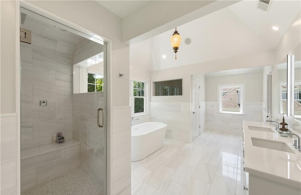 Hamptons Style Estate on Over 2 Lush Acres in New York Listed for 3.7 Million 17